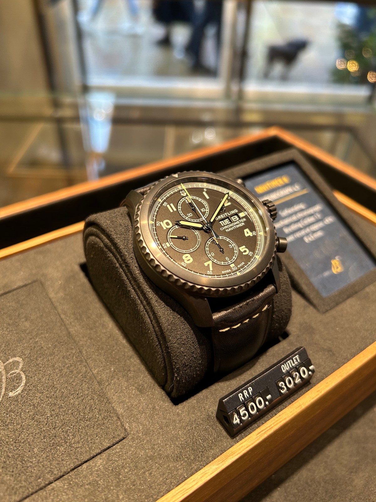 【小曦老師在英國百年靈】Navitimer 8 Chronograph 43&nbsp;Blacksteel