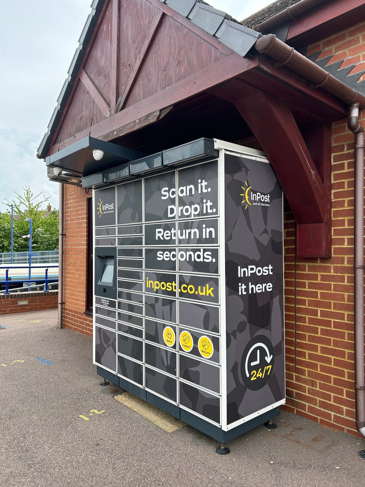 【小曦老師在英國】網購Uniqlo的退貨流程經驗分享