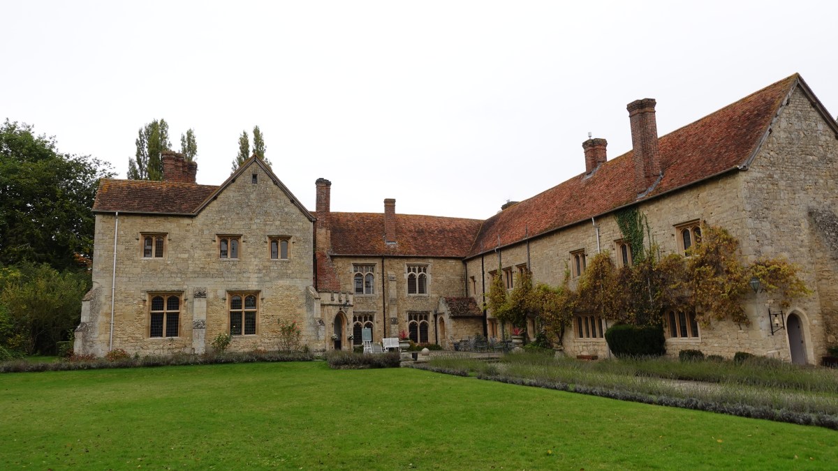 【小曦老師英國備婚手札】(2-1) 場地參觀：Notley Abby